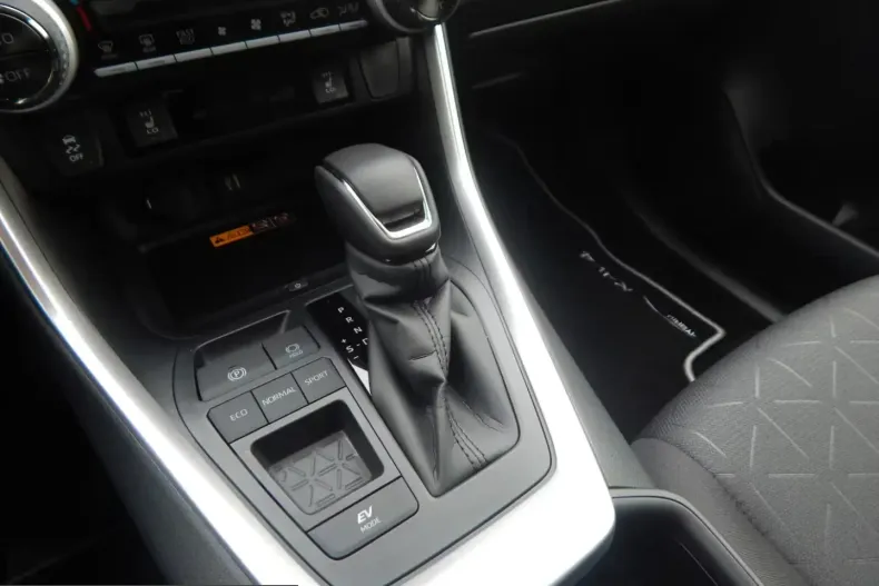 Toyota RAV4 din 2025 cu 100 km - oferta TOY205311 - foto 8