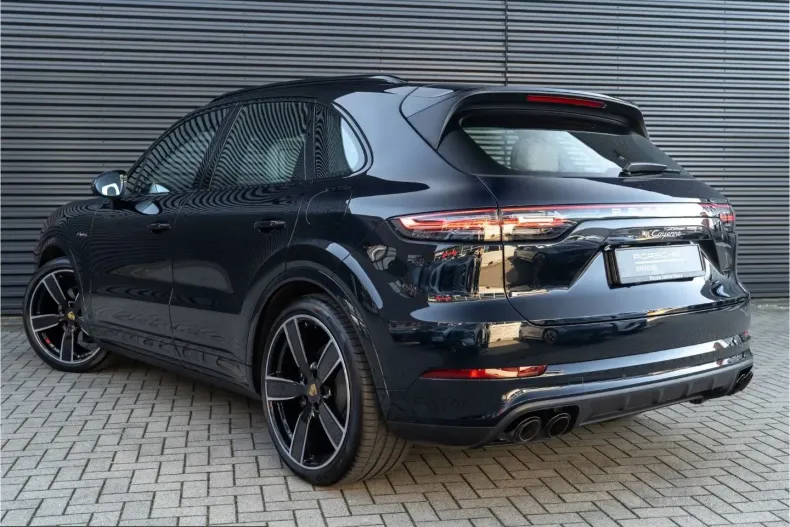 Porsche Cayenne din 2022 cu 34.787 km - oferta POR205312 - foto 4