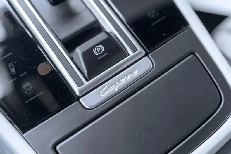 Porsche Cayenne din 2022 cu 34.787 km - oferta POR205312 - foto 35