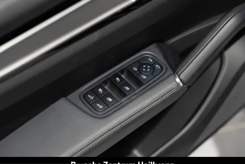 Porsche Cayenne din 2023 cu 42.860 km - oferta POR205314 - foto 21