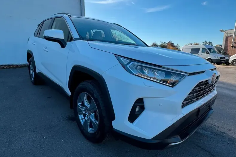 Toyota RAV4 din 2025 cu 100 km - oferta TOY205315 - foto 1