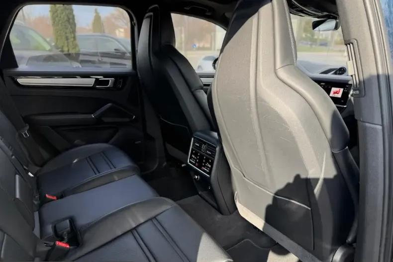 Porsche Cayenne din 2022 cu 86.000 km - oferta POR205316 - foto 18