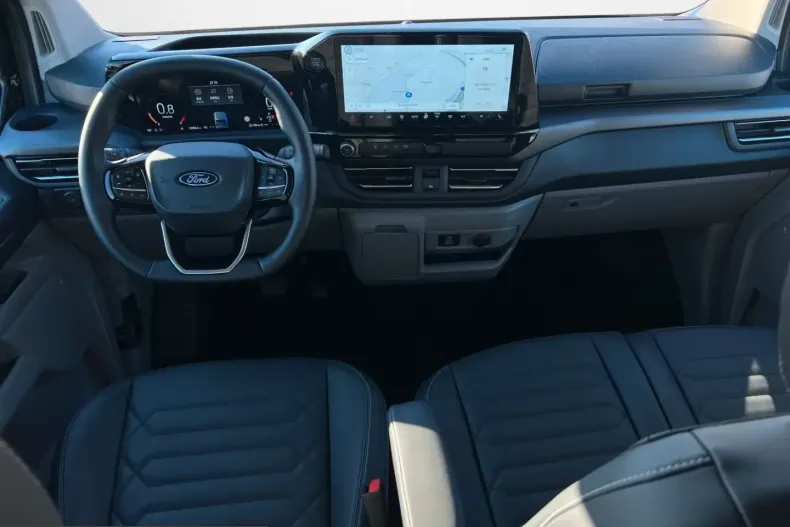 Ford Tourneo Custom din 2025 cu 22.152 km - oferta FOR205317 - foto 9