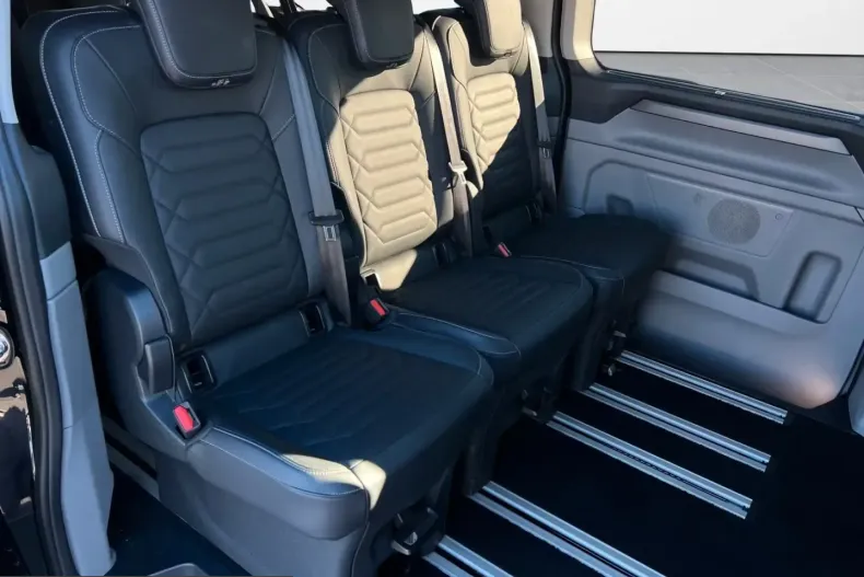 Ford Tourneo Custom din 2025 cu 22.152 km - oferta FOR205317 - foto 16