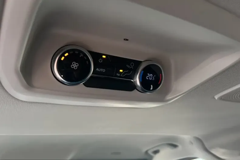 Ford Tourneo Custom din 2025 cu 22.152 km - oferta FOR205317 - foto 27