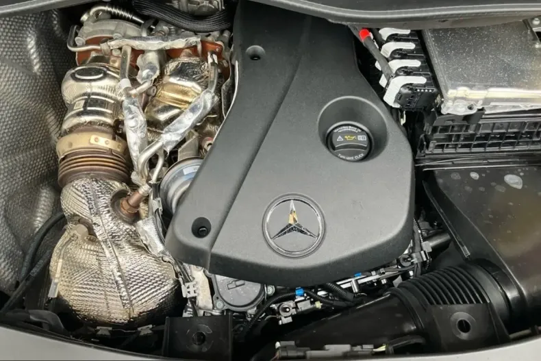 Mercedes-Benz V 300 (Clasa V) din 2024 cu 31.700 km - oferta MER205320 - foto 7