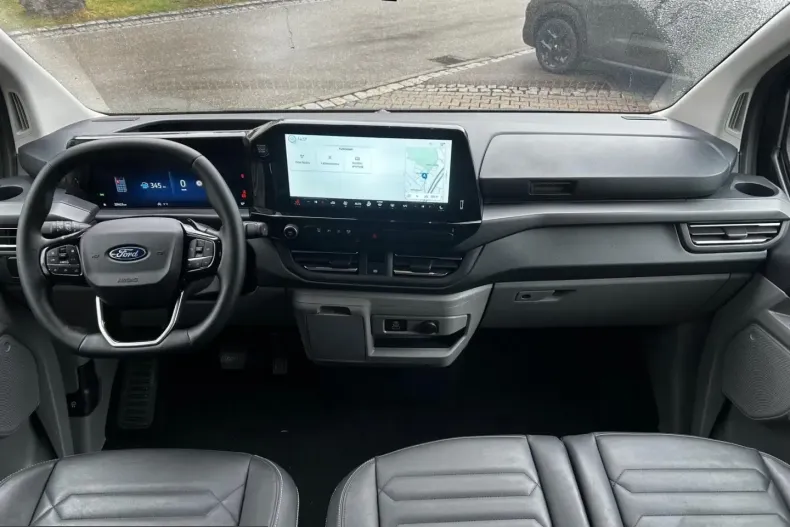 Ford Tourneo Custom din 2025 cu 24.360 km - oferta FOR205321 - foto 5