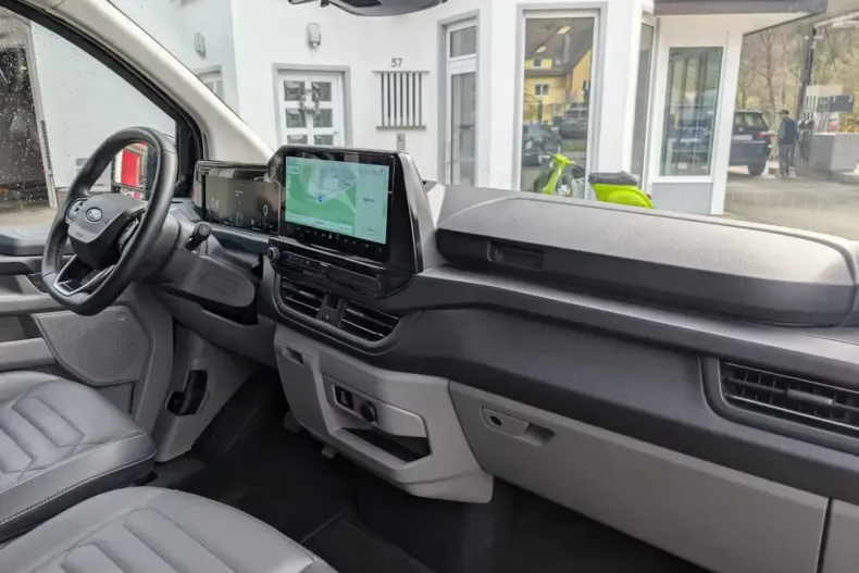 Ford Tourneo Custom din 2025 cu 40.223 km - oferta FOR205322 - foto 7