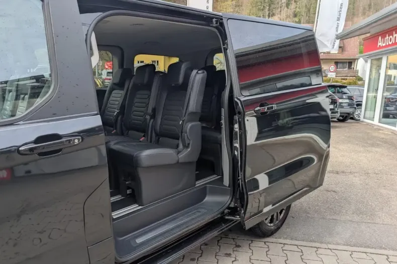 Ford Tourneo Custom din 2025 cu 40.223 km - oferta FOR205322 - foto 9