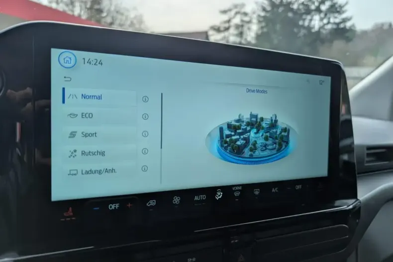 Ford Tourneo Custom din 2025 cu 40.223 km - oferta FOR205322 - foto 12