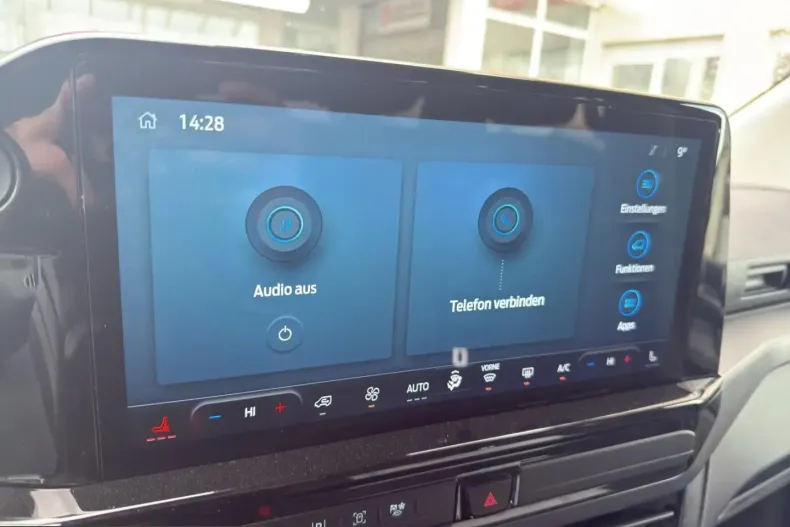 Ford Tourneo Custom din 2024 cu 47.133 km - oferta FOR205324 - foto 17