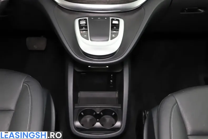 Mercedes-Benz V 300 (Clasa V) din 2024 cu 46.884 km - oferta MER205325 - foto 8