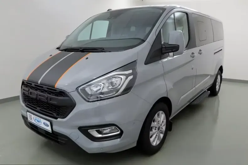 Ford Tourneo Custom din 2023 cu 44.756 km - oferta FOR205326 - foto 1