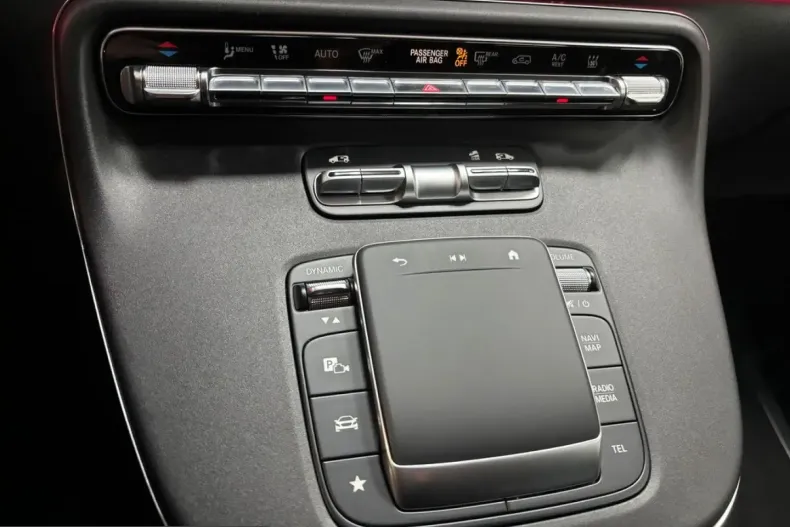 Mercedes-Benz V 300 (Clasa V) din 2024 cu 41.300 km - oferta MER205327 - foto 13