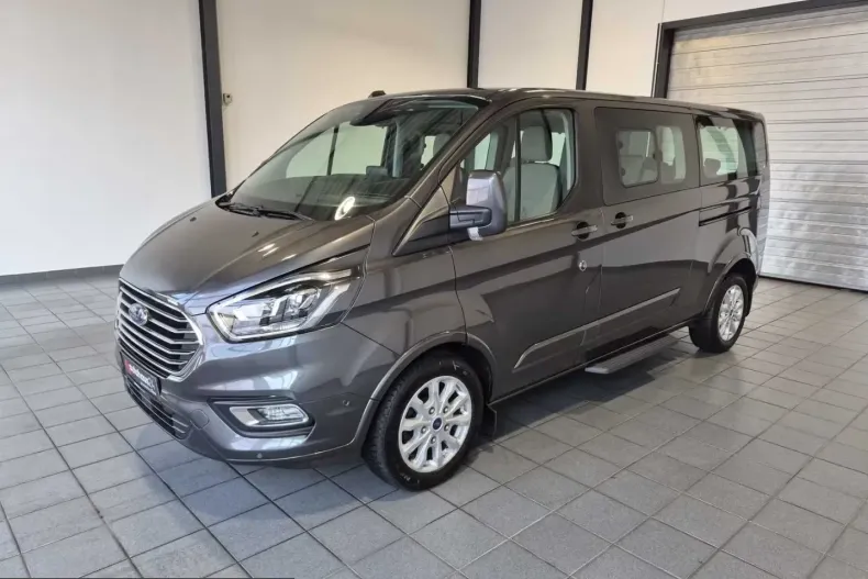 Ford Tourneo Custom din 2023 cu 60.145 km - oferta FOR205329 - foto 1