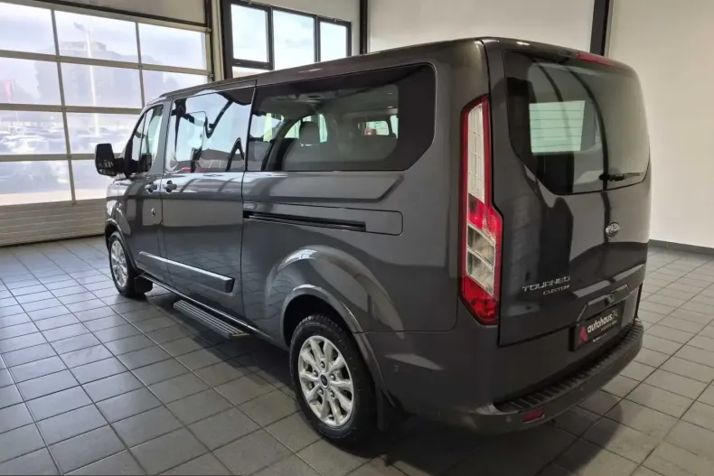 Ford Tourneo Custom din 2023 cu 60.145 km - oferta FOR205329 - foto 4