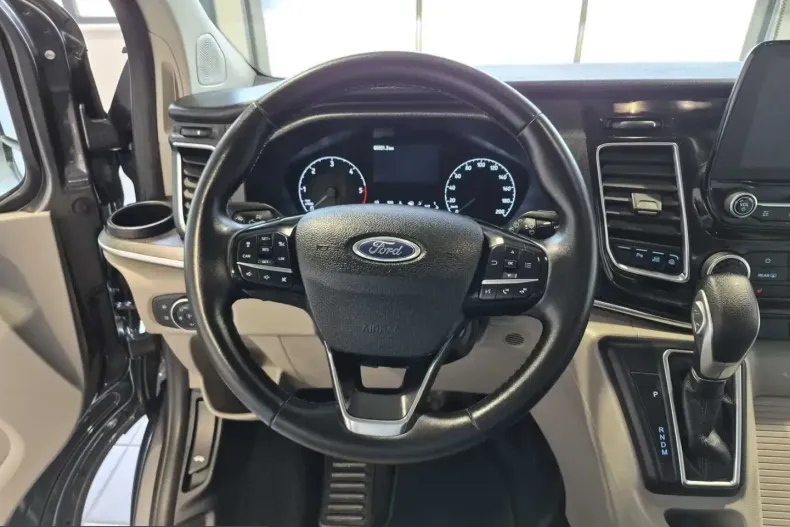 Ford Tourneo Custom din 2023 cu 60.145 km - oferta FOR205329 - foto 7