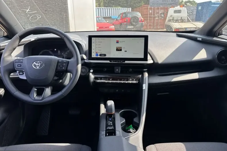 Toyota C-HR din 2025 cu 12.211 km - oferta TOY205331 - foto 12