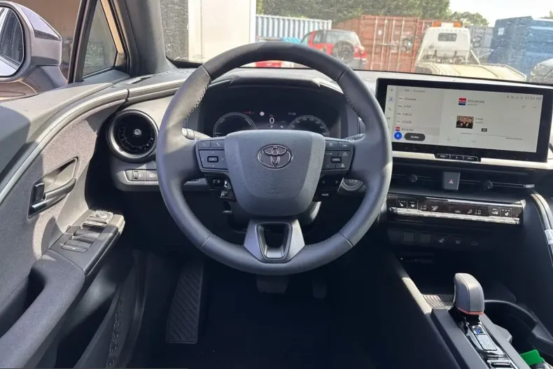 Toyota C-HR din 2025 cu 12.211 km - oferta TOY205331 - foto 13