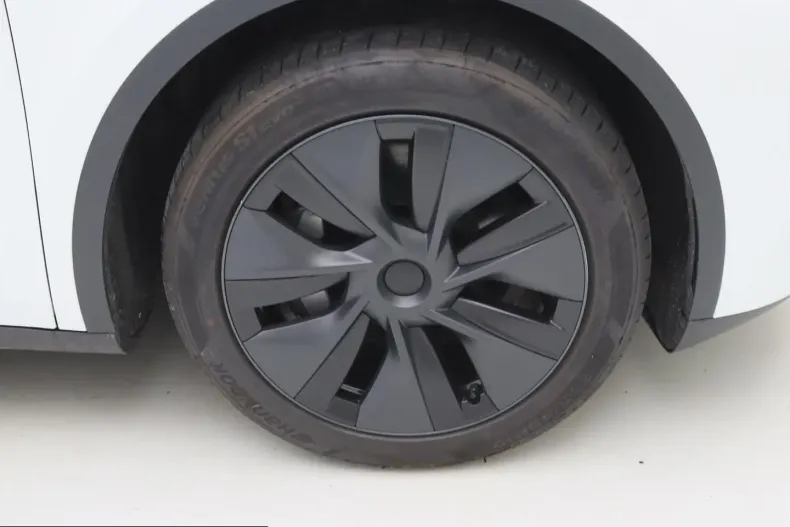 Tesla Model Y din 2024 cu 17.483 km - oferta TES205332 - foto 9