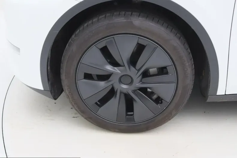 Tesla Model Y din 2024 cu 17.483 km - oferta TES205332 - foto 10