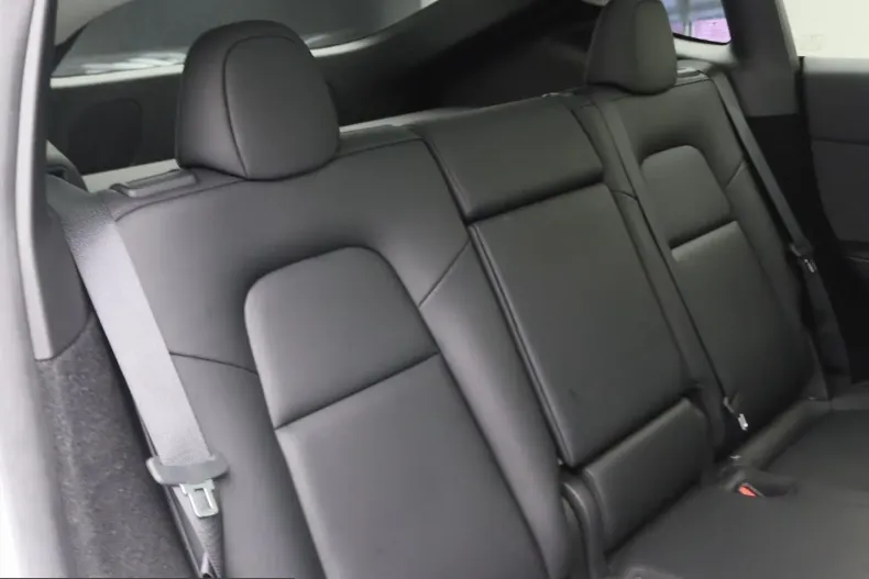 Tesla Model Y din 2024 cu 17.483 km - oferta TES205332 - foto 13