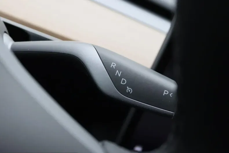 Tesla Model Y din 2024 cu 17.483 km - oferta TES205332 - foto 21