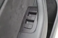 Tesla Model Y din 2024 cu 17.483 km - oferta TES205332 - foto 26