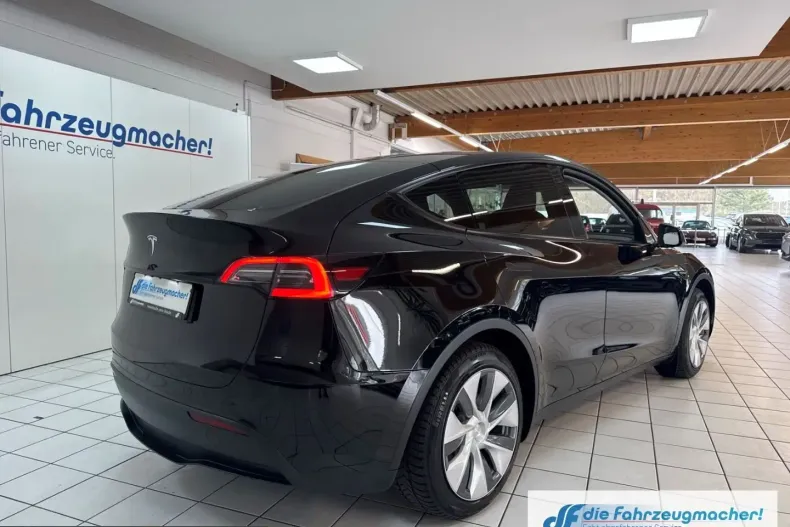 Tesla Model Y din 2024 cu 50.000 km - oferta TES205334 - foto 3