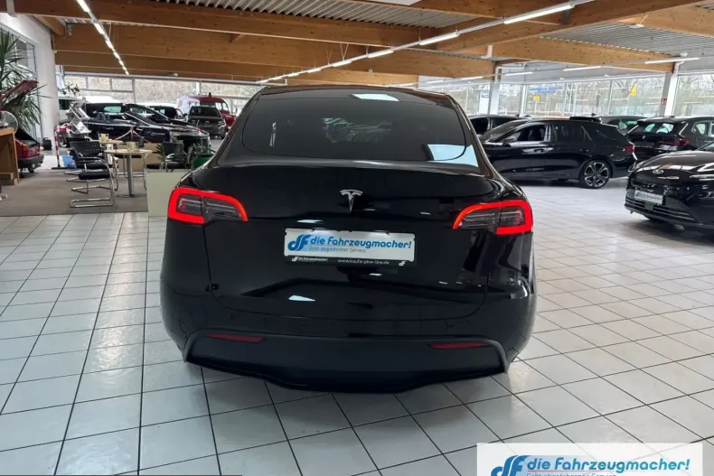 Tesla Model Y din 2024 cu 50.000 km - oferta TES205334 - foto 6