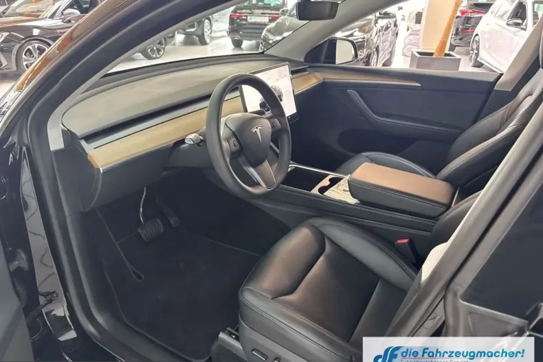 Tesla Model Y din 2024 cu 50.000 km - oferta TES205334 - foto 13