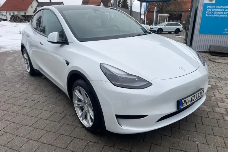 Tesla Model Y din 2023 cu 28.800 km - oferta TES205336 - foto 7