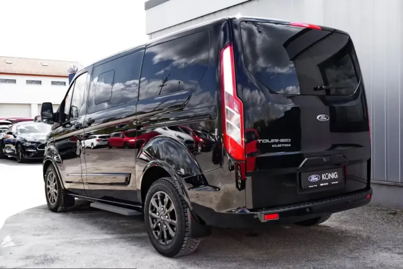 Ford Tourneo Custom din 2022 cu 50.200 km - oferta FOR205337 - foto 2