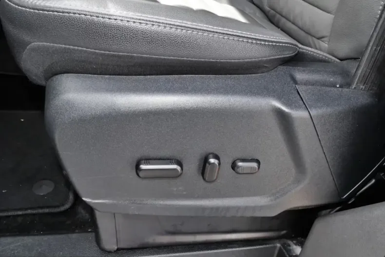 Ford Tourneo Custom din 2022 cu 50.200 km - oferta FOR205337 - foto 11