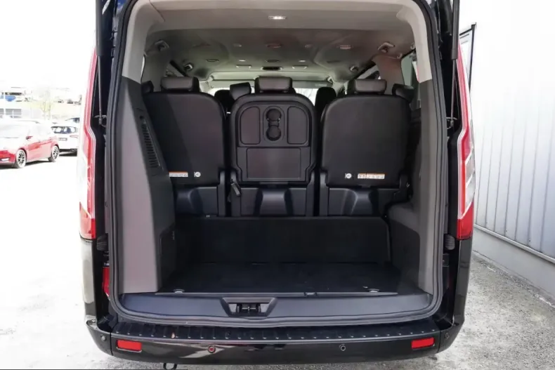 Ford Tourneo Custom din 2022 cu 50.200 km - oferta FOR205337 - foto 14