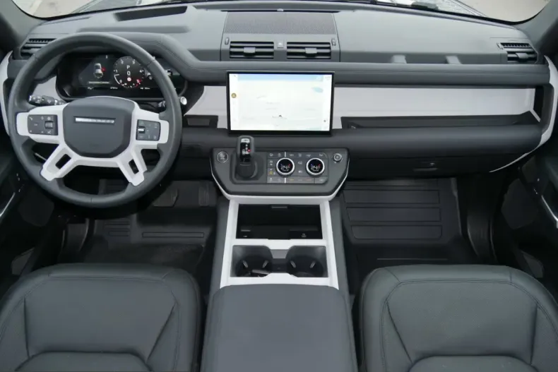 Land Rover Defender din 2024 cu 27.355 km - oferta LAN205338 - foto 7