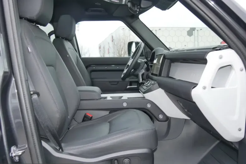 Land Rover Defender din 2024 cu 27.355 km - oferta LAN205338 - foto 8