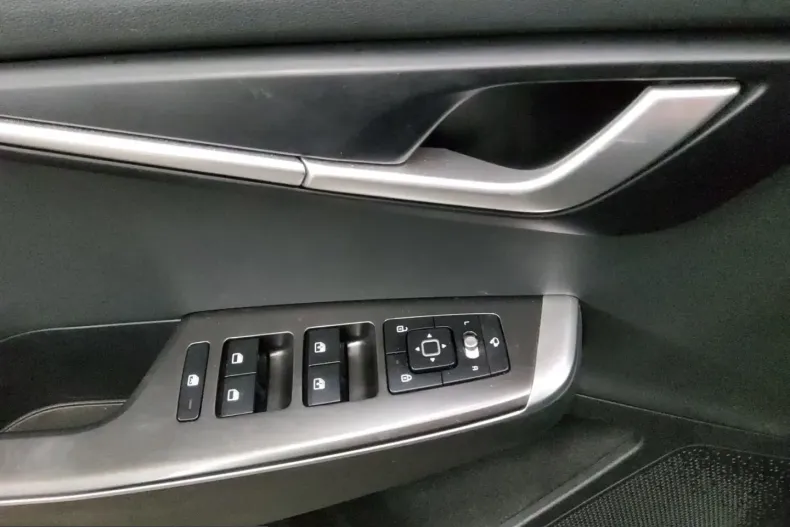 Kia EV6 din 2022 cu 77.986 km - oferta KIA205341 - foto 10