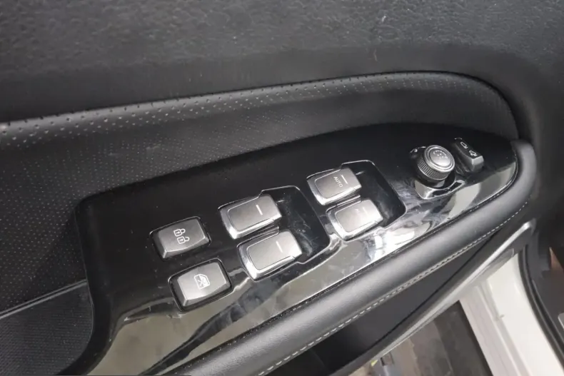 Ssangyong REXTON din 2023 cu 47.875 km - oferta SSA205343 - foto 9