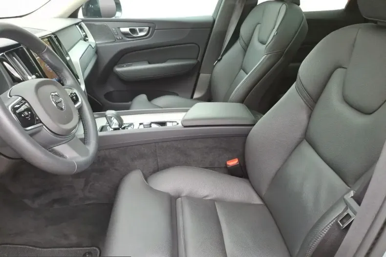 Volvo XC60 din 2024 cu 15.620 km - oferta VOL205345 - foto 12