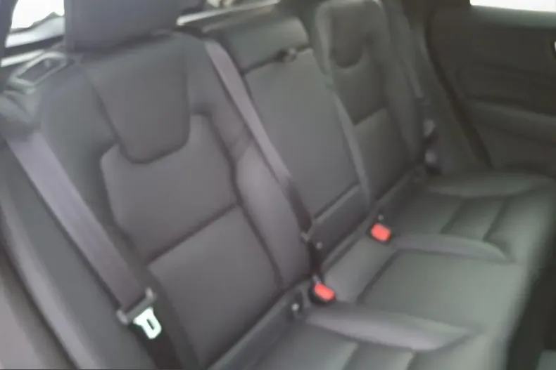 Volvo XC60 din 2024 cu 15.620 km - oferta VOL205345 - foto 19