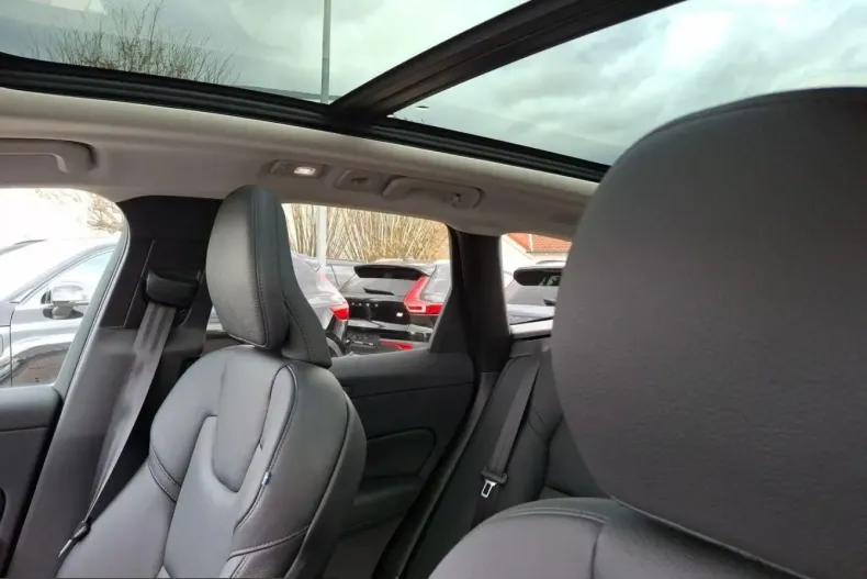 Volvo XC60 din 2024 cu 15.620 km - oferta VOL205345 - foto 22