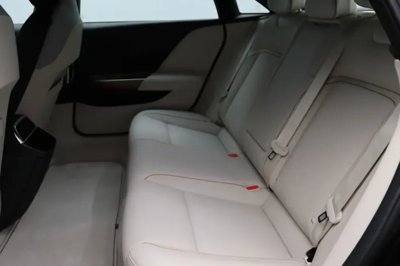 Lucid Air din 2024 cu 14.350 km - oferta LUC205350 - foto 10