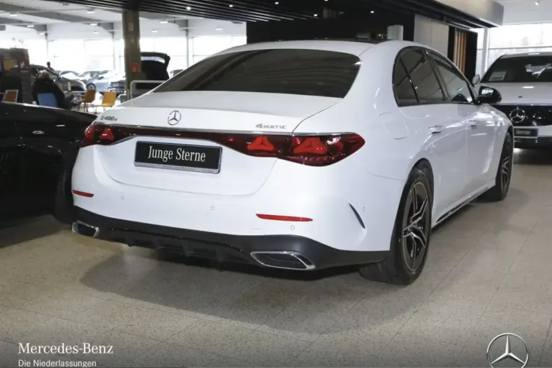 Mercedes-Benz E 400 (Clasa E) din 2024 cu 23.000 km - oferta MER205351 - foto 4