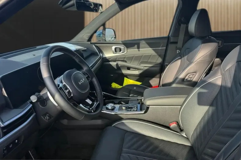 Kia Sorento din 2025 cu 22.195 km - oferta KIA205352 - foto 7