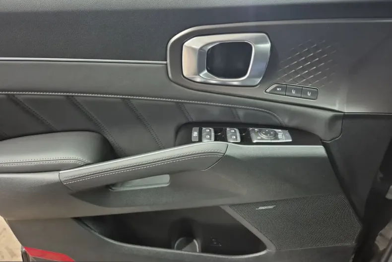 Kia Sorento din 2025 cu 50.000 km - oferta KIA205353 - foto 16