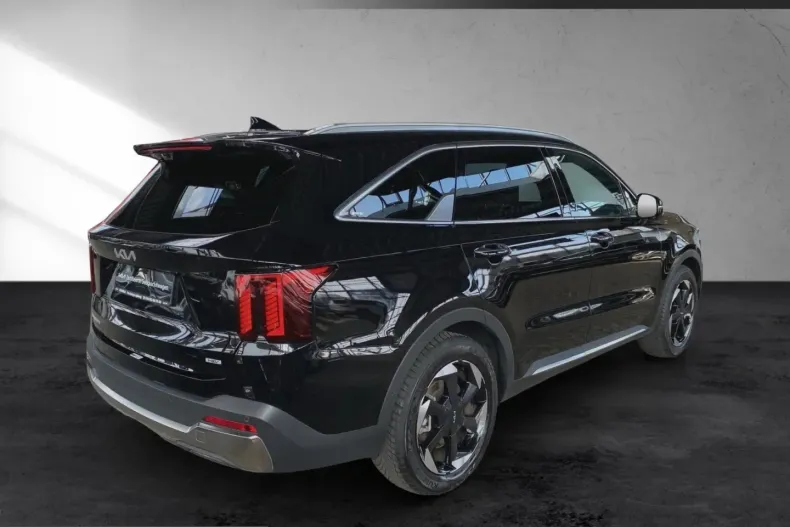 Kia Sorento din 2025 cu 17.990 km - oferta KIA205354 - foto 4