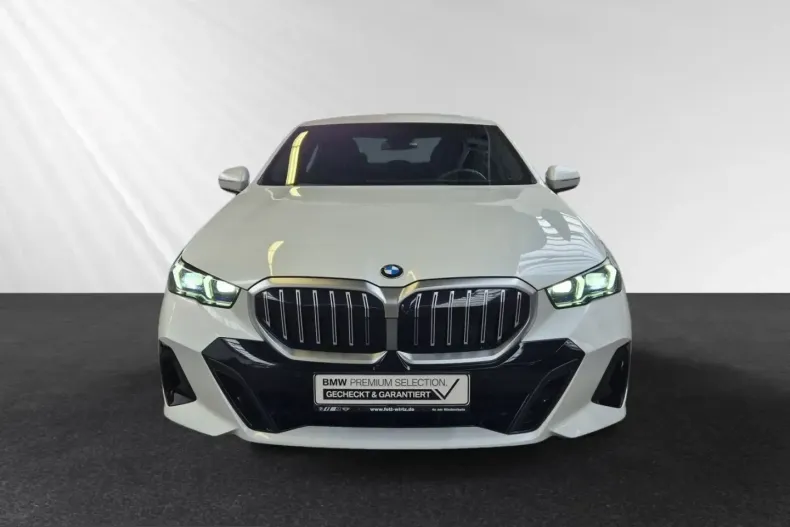 BMW 520 (Seria 5) din 2025 cu 9.650 km - oferta BMW205362 - foto 1