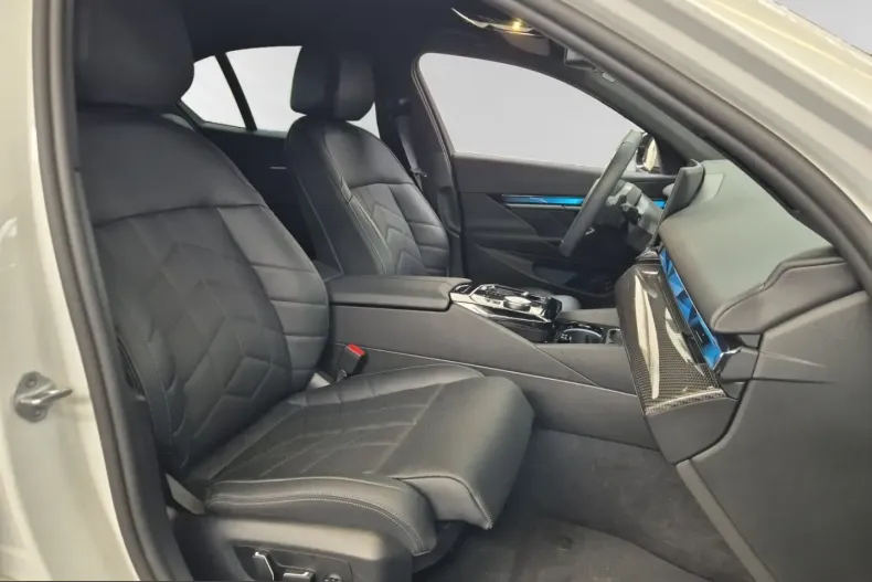 BMW 520 (Seria 5) din 2025 cu 9.650 km - oferta BMW205362 - foto 7