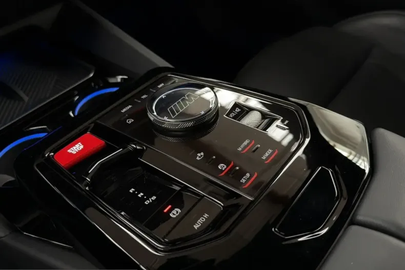 BMW M5 (Seria 5) din 2025 cu 10.650 km - oferta BMW205363 - foto 10